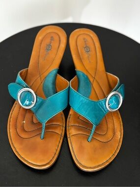 Born Teal Leather Thong Sandals with Silver Buckle